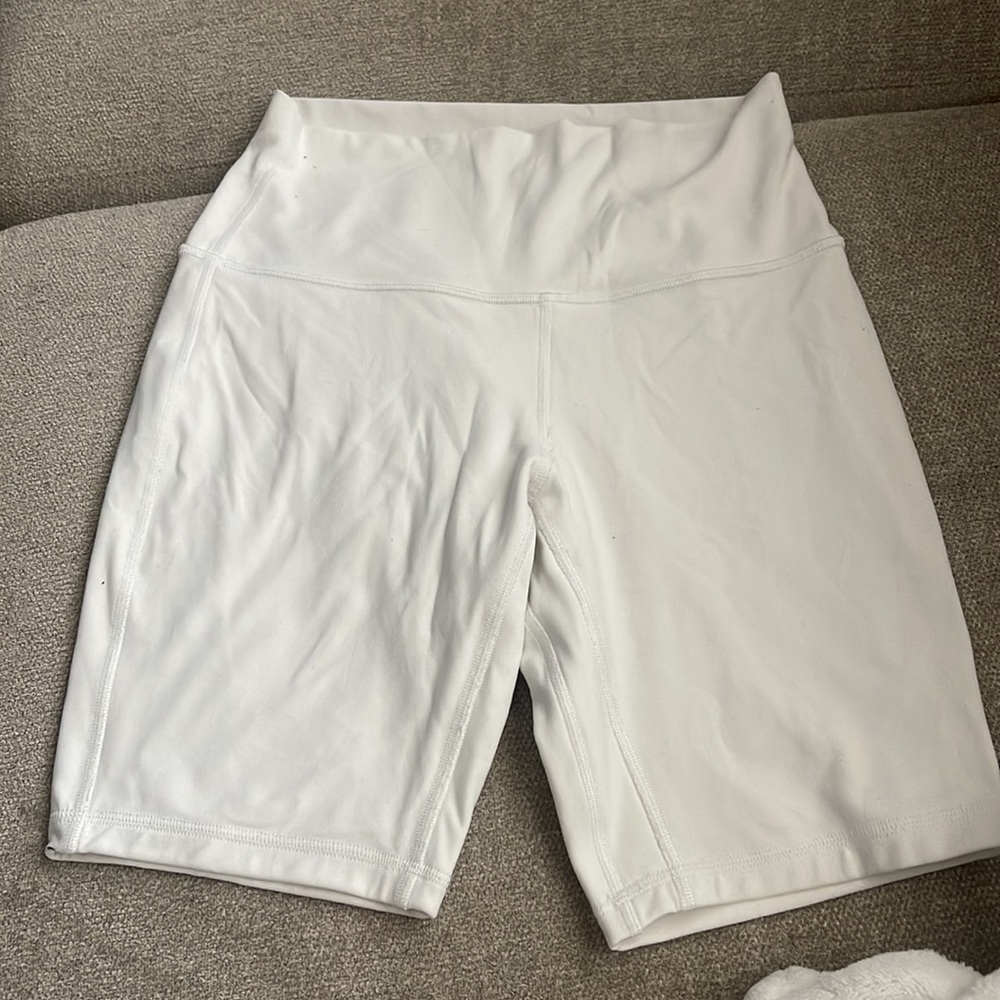Align shorts 8” in White